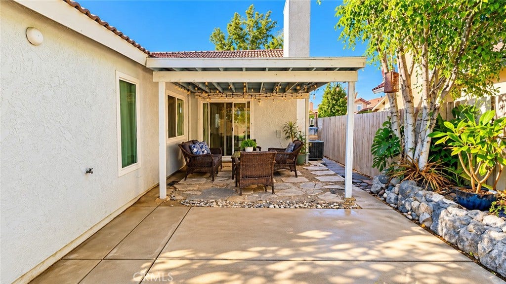 12049 Maple Leaf, Fontana, CA 92337 12049 Maple Leaf, Fontana, CA 92337