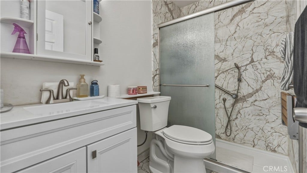 12755 Hyacinth, Whitewater, CA 92282 Newly upgraded. New flooring, bathroom and shower upgraded.