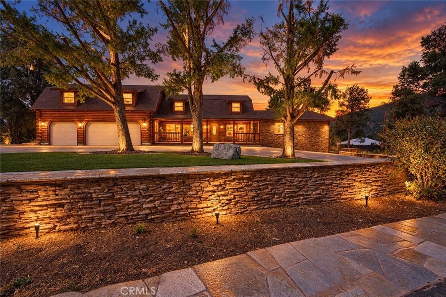 Property photo for 1128 Snowbird Drive, Frazier Park, CA