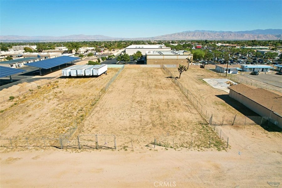 Property photo for 25 Tamarisk Avenue, Hesperia, CA