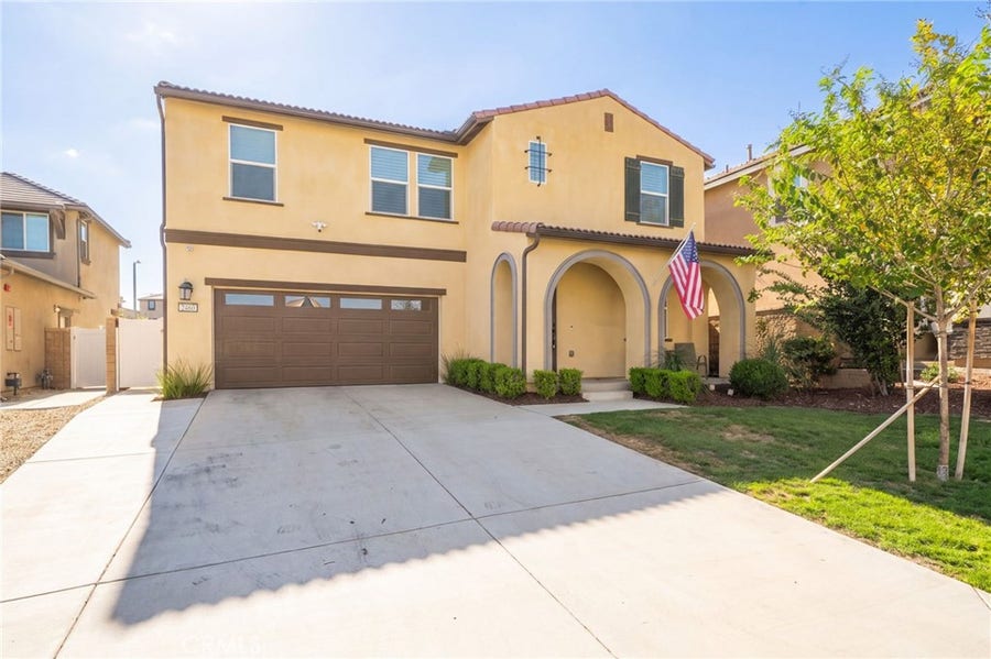 Property photo for 2460 Yellowstone Way, Rialto, CA