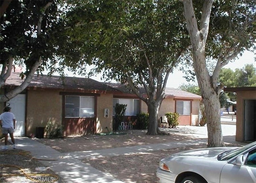 Property photo for 20316 Rimrock Rd, Apple Valley, CA