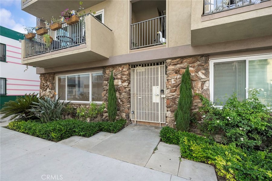 Property photo for 21 Alamitos Avenue, #1, Long Beach, CA