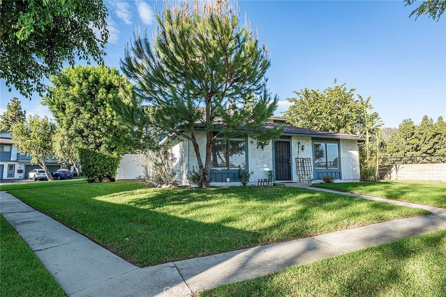 Property photo for 853 W 13th, #1, Azusa, CA