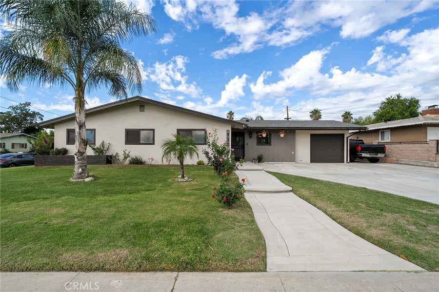 Property photo for 930 N Riverside Avenue, Rialto, CA