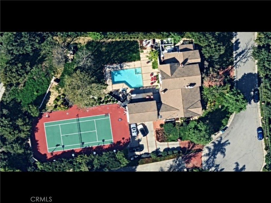 Property photo for 21222 Mulholland Drive, Woodland Hills, CA