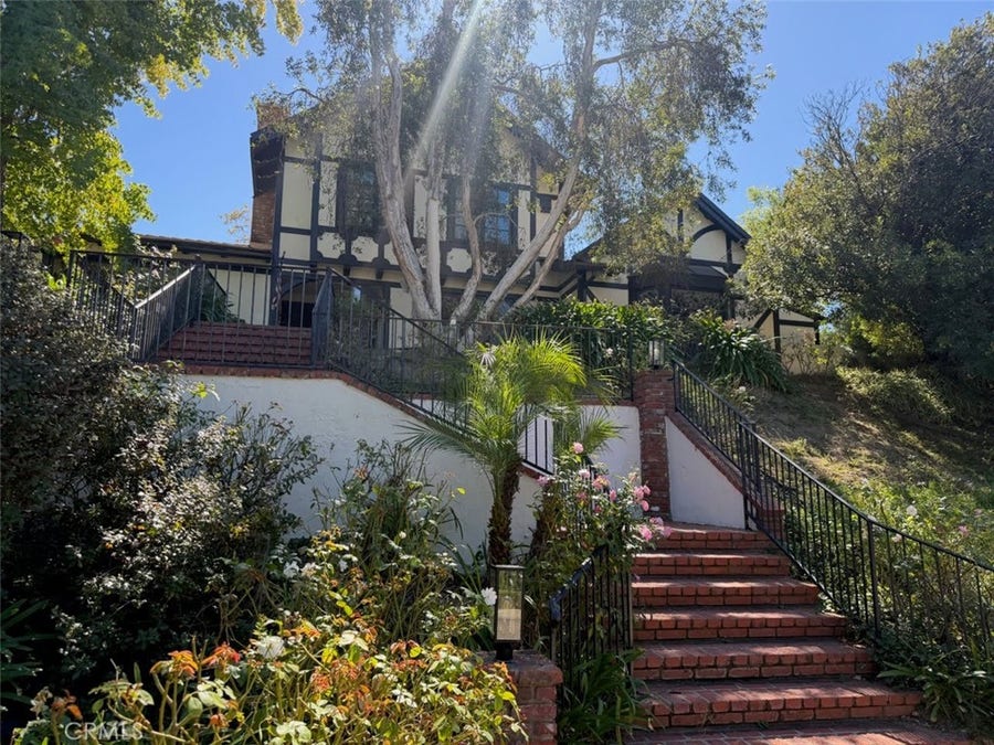 Property photo for 21222 Mulholland Drive, Woodland Hills, CA