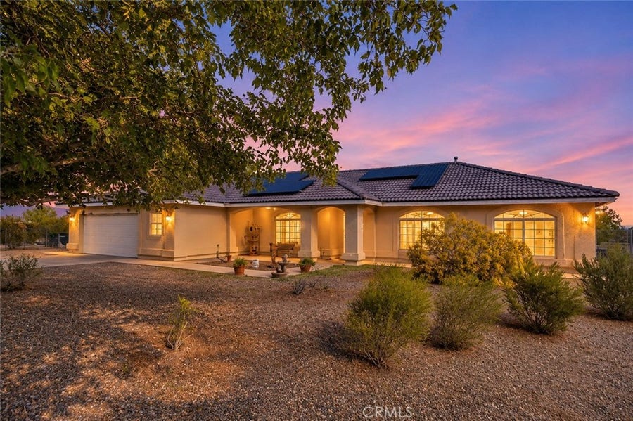 Property photo for 13585 Paramount, Phelan, CA