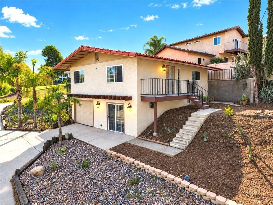 Property photo for 30482 Early Round, Canyon Lake, CA