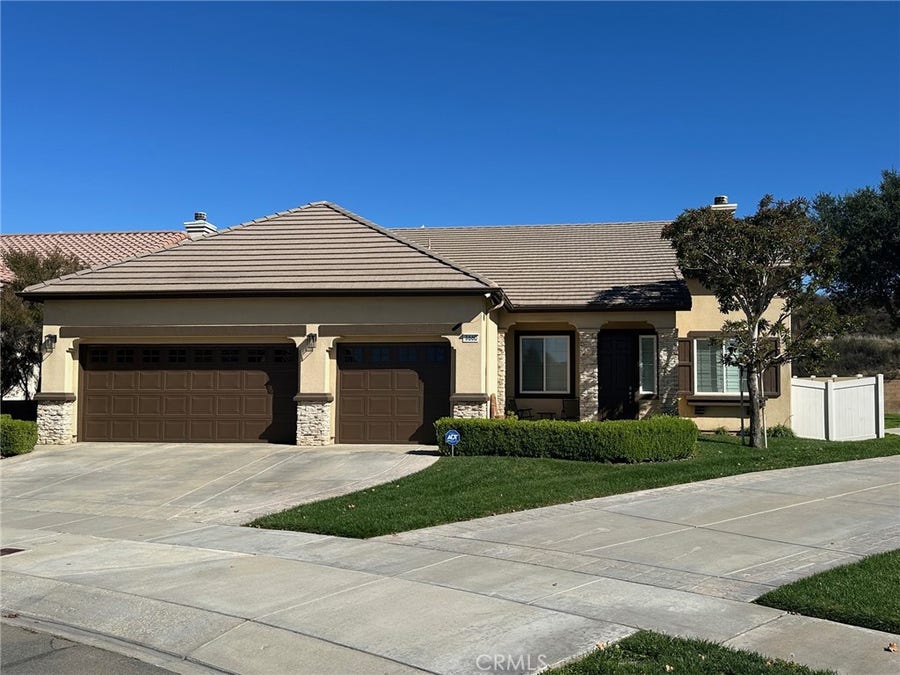 Property photo for 1660 Golden Way, Beaumont, CA