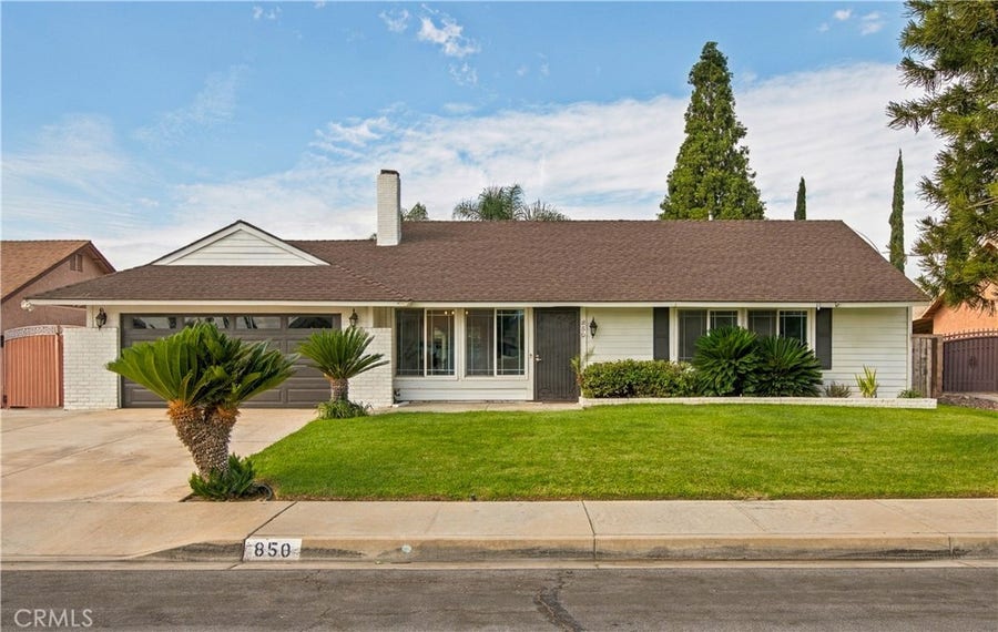 Property photo for 850 N Wisteria Avenue, Rialto, CA