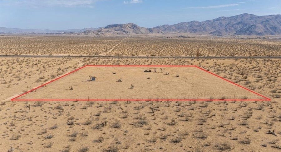 Property photo for 10425 Laguna Seca, Apple Valley, CA