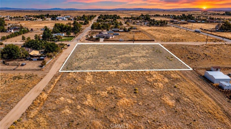 Property photo for 1 85th Street W, Antelope Acres, CA