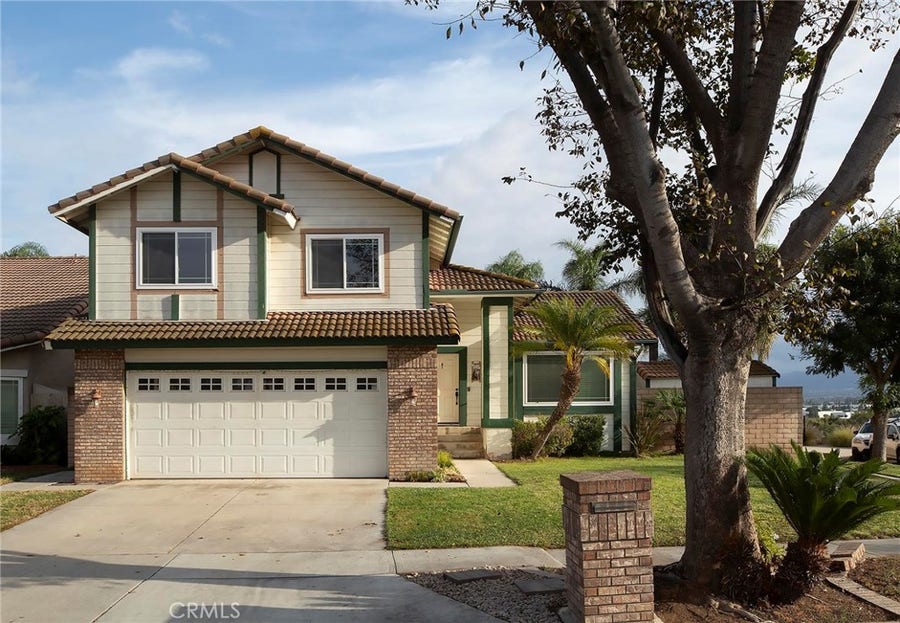 Property photo for 837 Hedges, Corona, CA