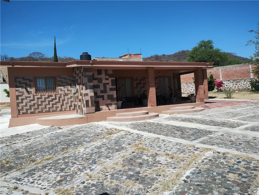 Property photo for 95 Carretera Acambaro-Tarandacua Km 3, Outside Area (Outside U.S.) Foreign Country, OS