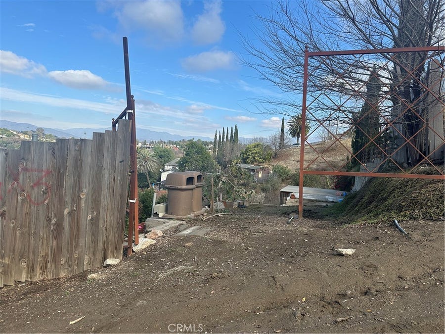 Property photo for 4127 Telluride, Los Angeles, CA
