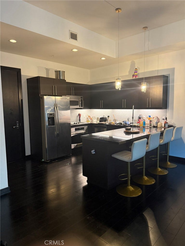 Property photo for 655 S Hope Street, #902, Los Angeles, CA