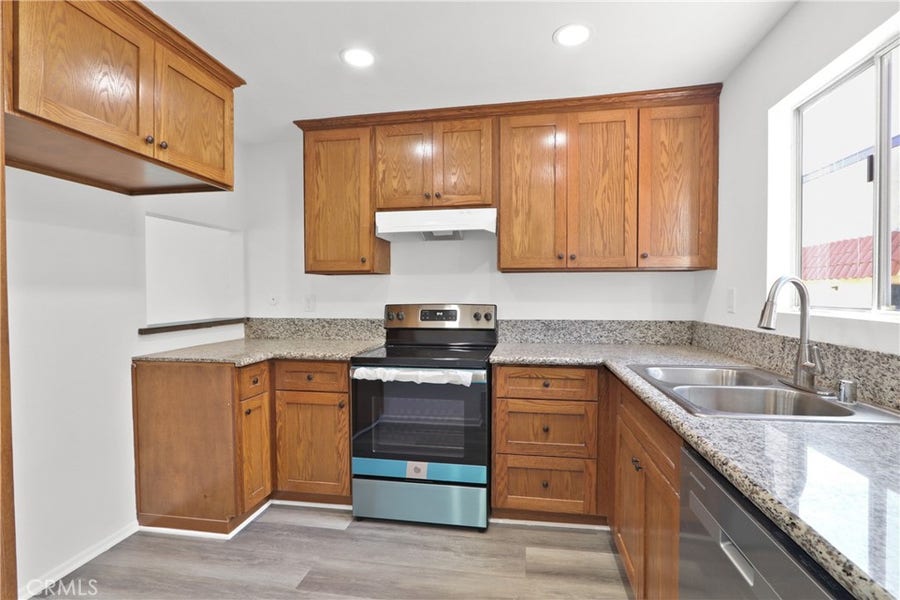 Property photo for 730 N Eucalyptus Ave, #25, Inglewood, CA