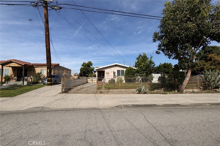Property photo for 4081 Broadway, Huntington Park, CA