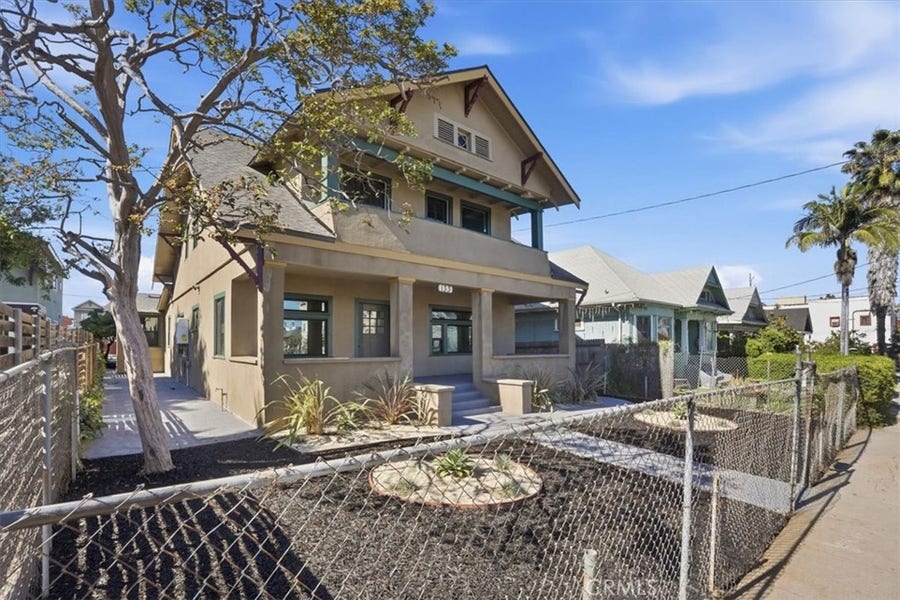 Property photo for 133 S Mathews, Los Angeles, CA