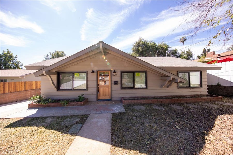 Property photo for 600 E Sierra Madre, Sierra Madre, CA