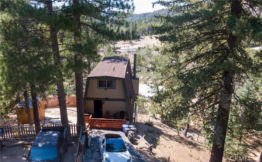 Property photo for 2476 Elko, Arrowbear, CA