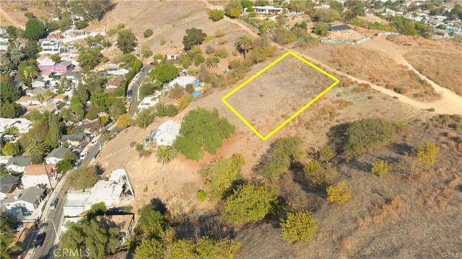 Property photo for 2927 North Thomas, Los Angeles, CA