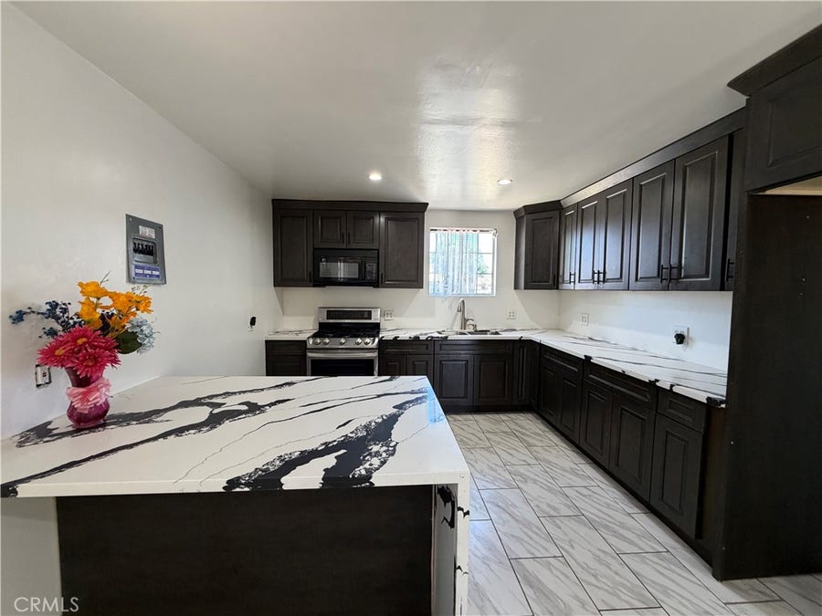 Property photo for 38621 Puerta, Palmdale, CA