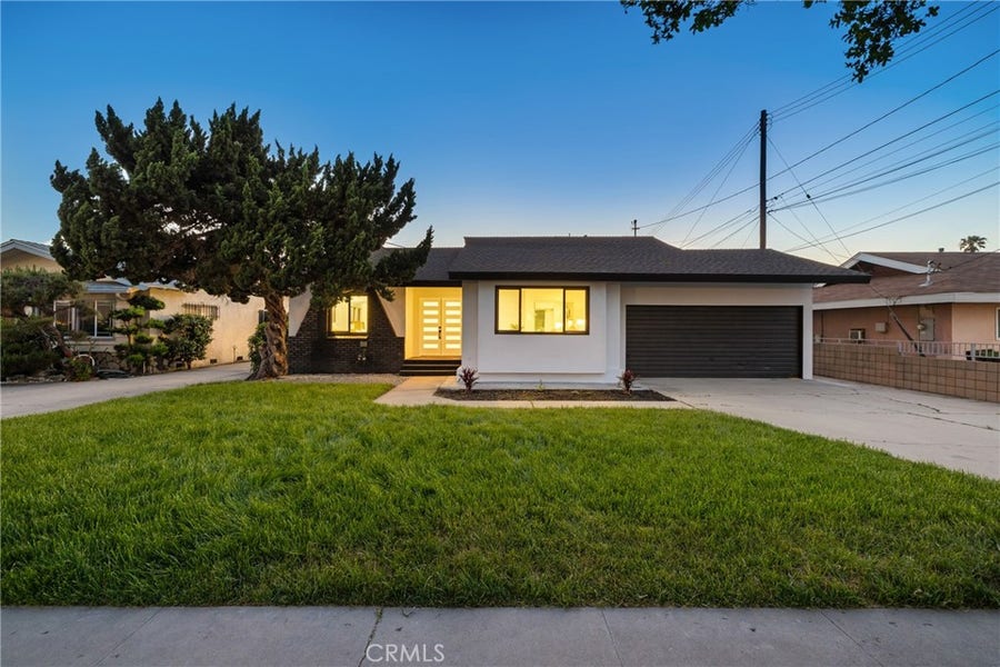 Property photo for 15529 Cornuta, Bellflower, CA