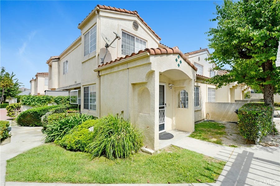 Property photo for 13955 Arthur Ave, #4, Paramount, CA