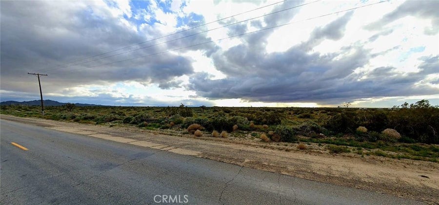 Property photo for 14000 W Nugent, Lancaster, CA
