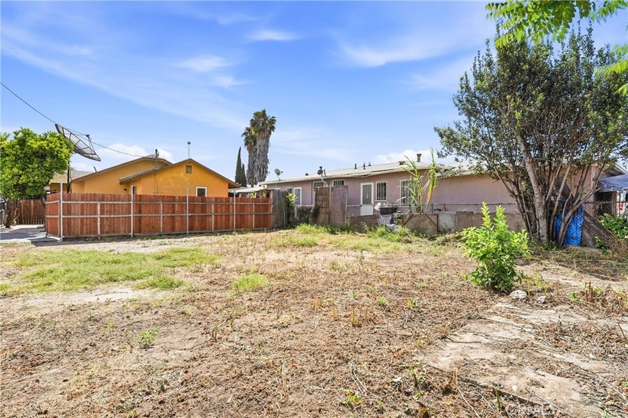 Property photo for 0 Holmes ave, Los Angeles, CA