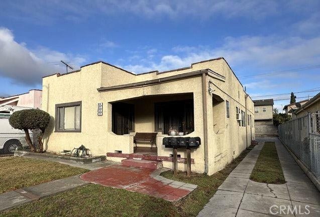 Property photo for 812 N Ridgewood, Los Angeles, CA