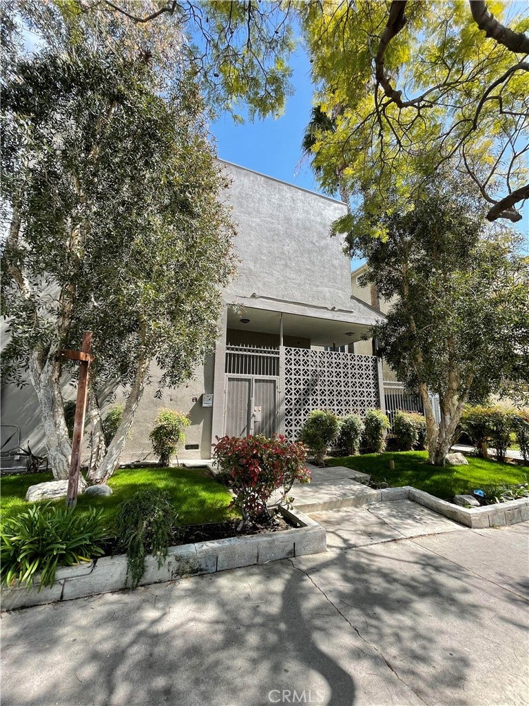 Property photo for 410 S Commonwealth, #4, Los Angeles, CA