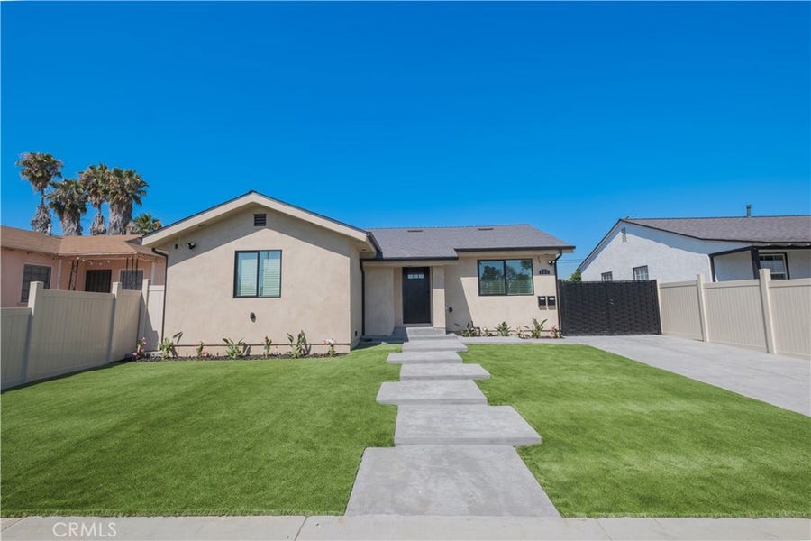 Property photo for 223 S Aprilia Ave, Compton, CA