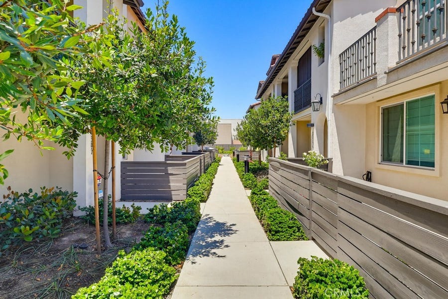 Property photo for 2538 Valentina Way, #5, Commerce, CA