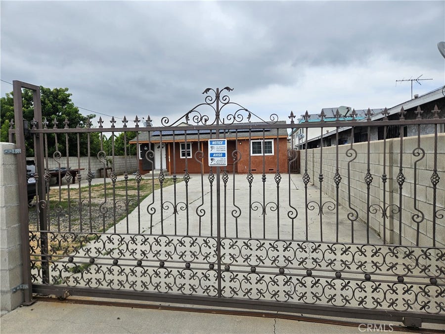 Property photo for 4921 W 104Th St, Inglewood, CA