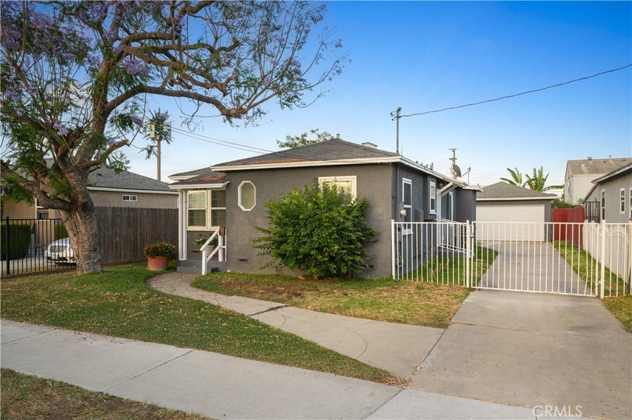 Property photo for 10910 S Burl, Inglewood, CA