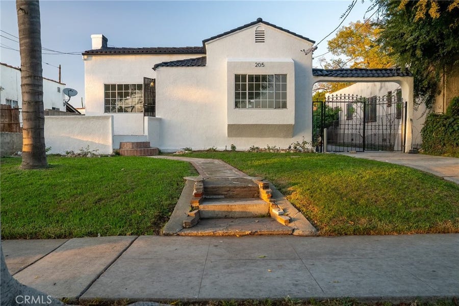 Property photo for 205 W Hardy Street, Inglewood, CA