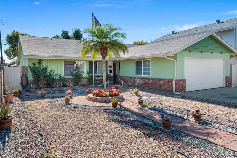 Property photo for 17509 Balfern Avenue, Bellflower, CA