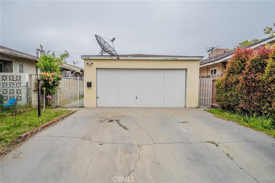 Property photo for 918 S Oak Street, Inglewood, CA