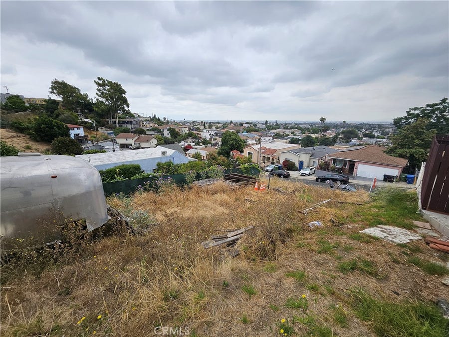 Property photo for 1142 N Stone, Los Angeles, CA