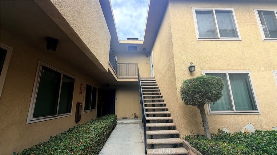 Property photo for 110 E Hillcrest, Inglewood, CA