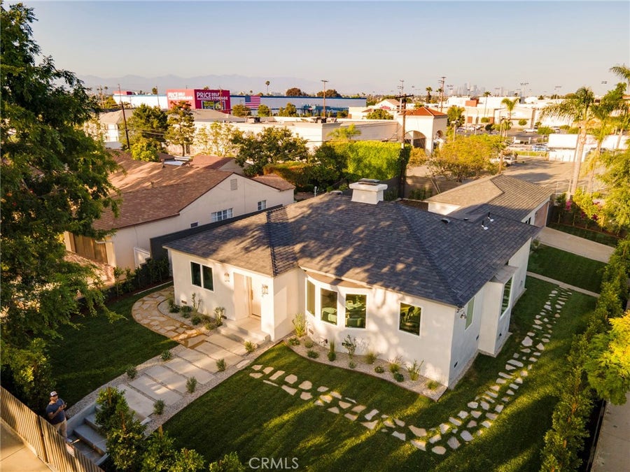 Property photo for 3554 S Sycamore, Los Angeles, CA