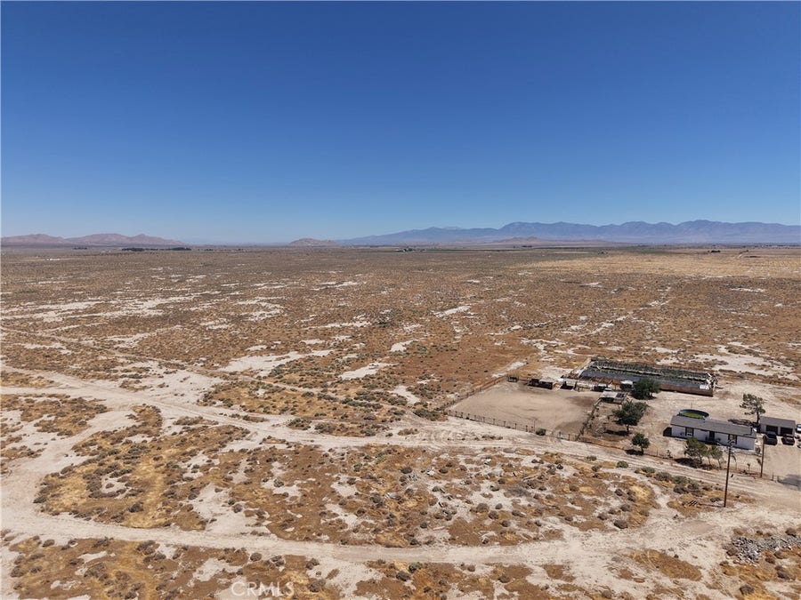 Property photo for 103 Vic Ave F10, Lancaster, CA