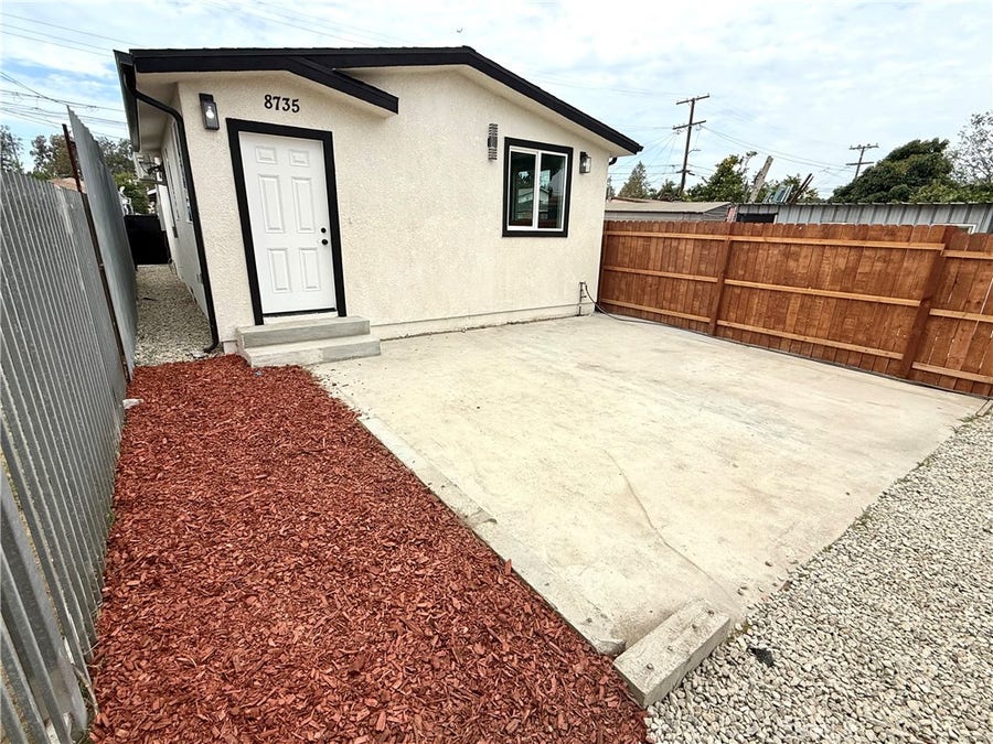Property photo for 8735 Beach, Los Angeles, CA