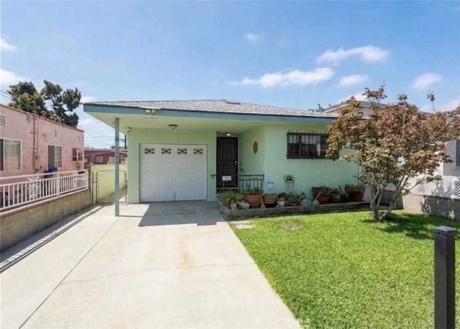 Property photo for 2938 Los Flores, Lynwood, CA