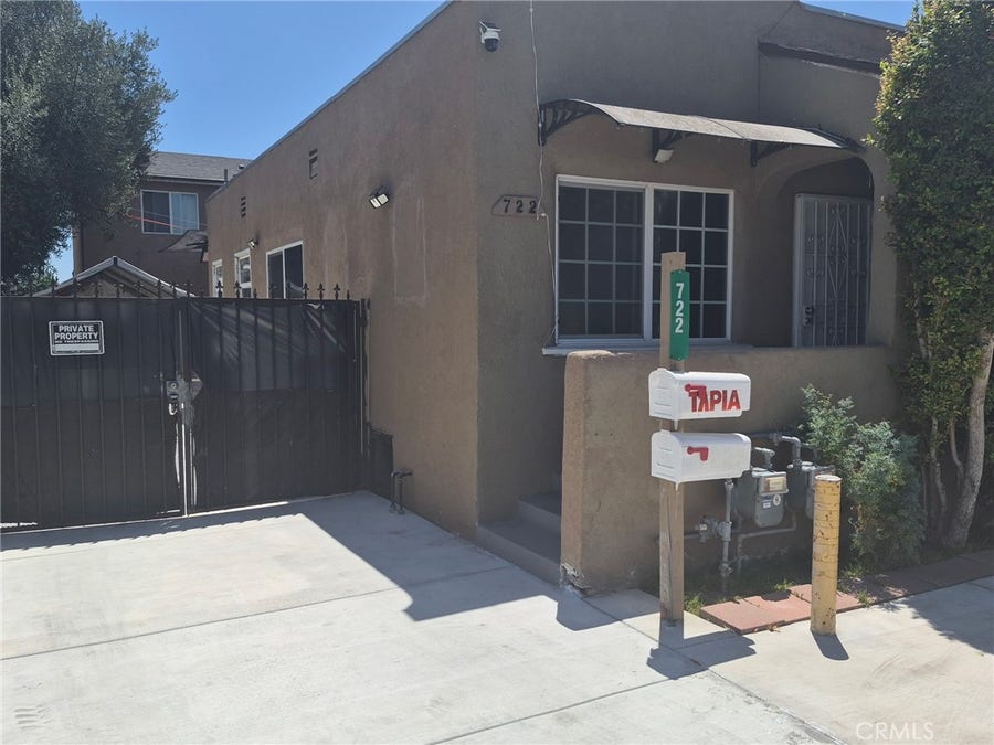 Property photo for 722 E 79th, Los Angeles, CA