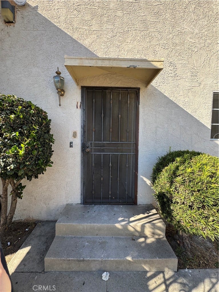 Property photo for 921 Carob, Montebello, CA