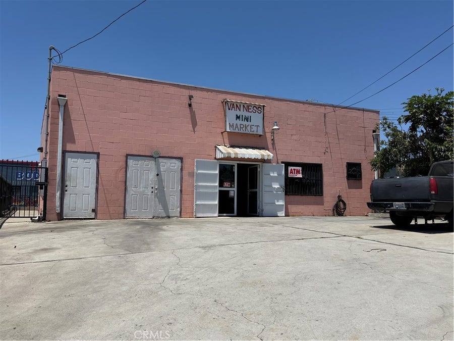 Property photo for 6130 S Van Ness, Los Angeles, CA